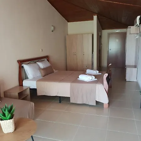 Helios Hotell
